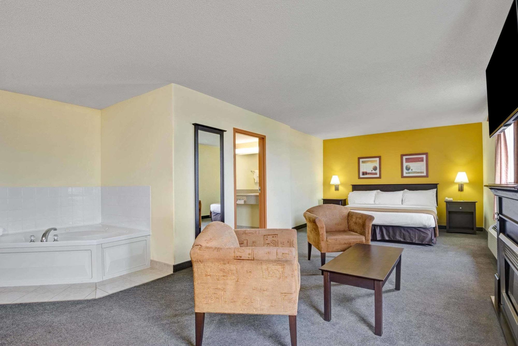 Super 8 By Wyndham Barrie South Hotel Exterior foto